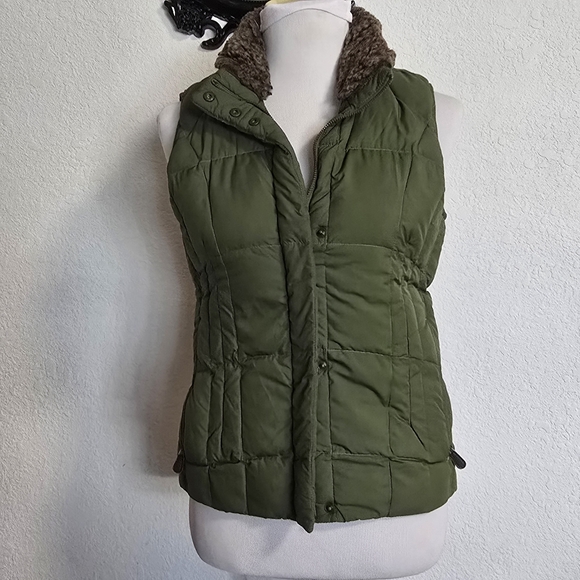 Eddie Bauer Jackets & Blazers - Eddie Bauer Green Down Vest